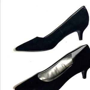 Worthington black 1” heels size 7